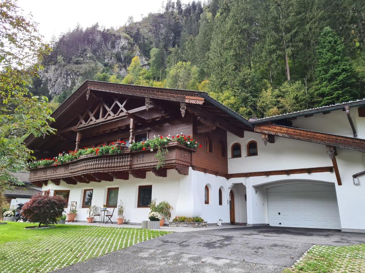Apartment Am Ziller Schwendau Exterior photo